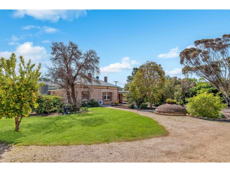 18 – 20 Story Street, Milang SA 5256