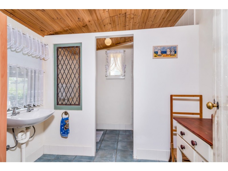 18 – 20 Story Street, Milang SA 5256