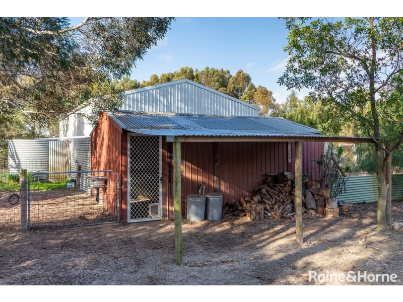 21 Main Road, Finniss SA 5255