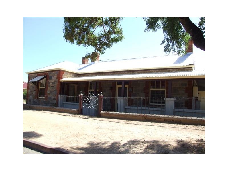 8 High Street, Strathalbyn SA 5255