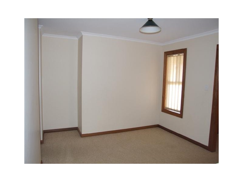 12 Liverpool Drive, Strathalbyn SA 5255