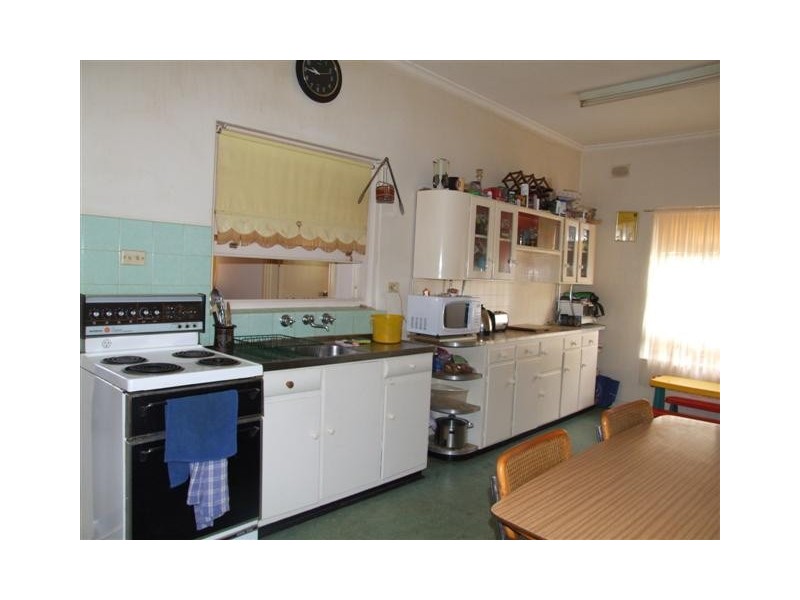 15 Milnes Road, Strathalbyn SA 5255