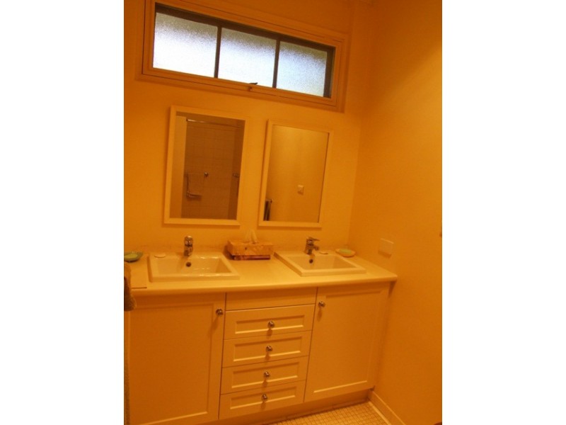 1 Jackson Avenue, Strathalbyn SA 5255