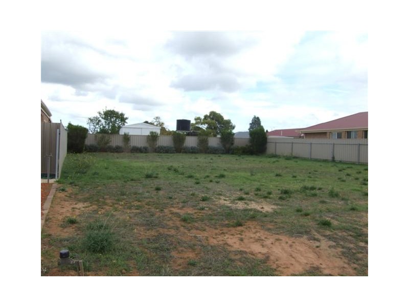 65 Strathmont Drive, Strathalbyn SA 5255