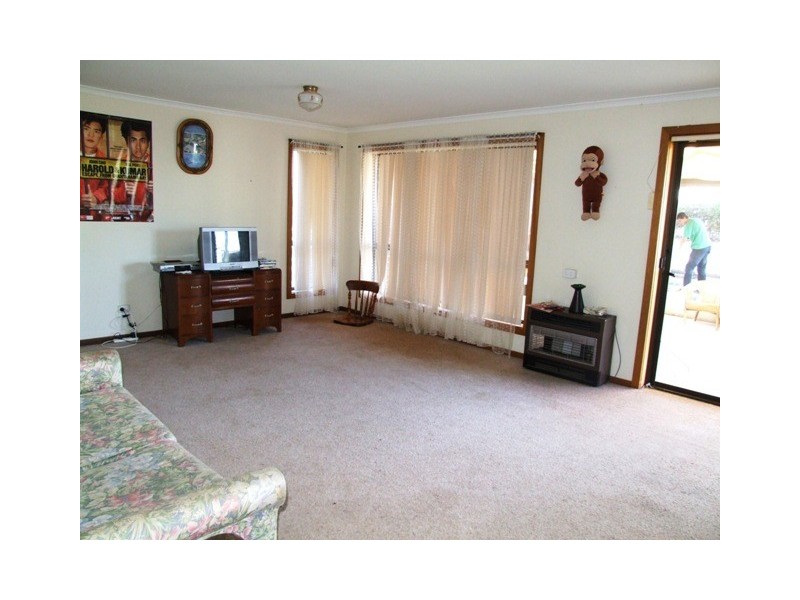 18 Burkett Drive, Strathalbyn SA 5255