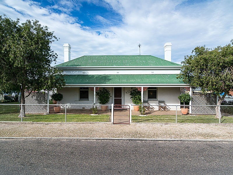 10 Rowe Street, Strathalbyn SA 5255