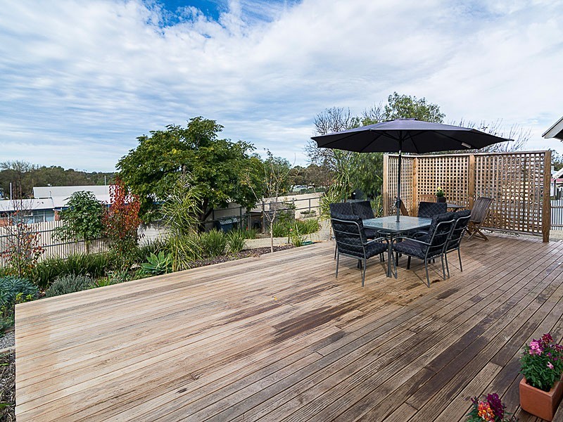 10 Rowe Street, Strathalbyn SA 5255