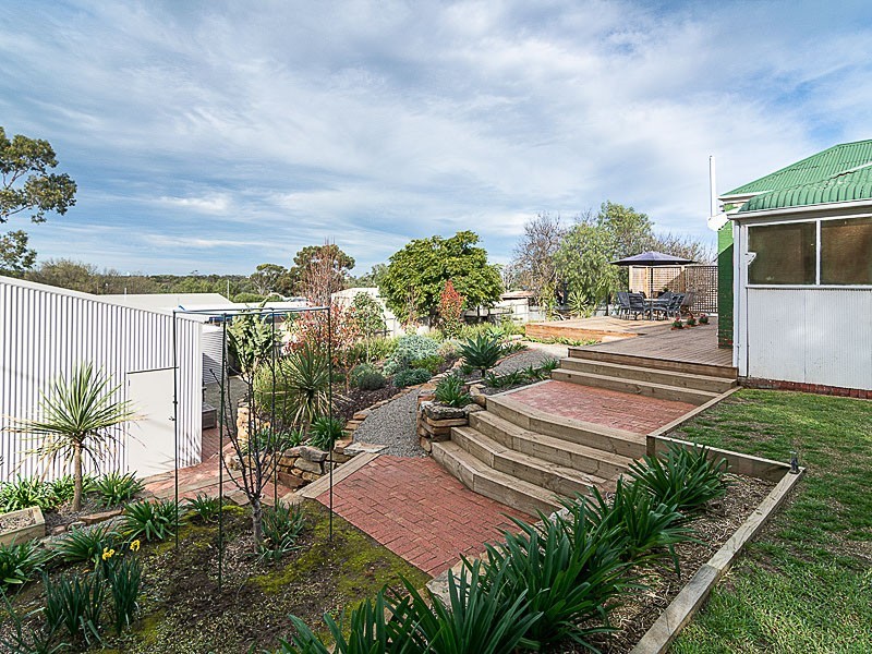 10 Rowe Street, Strathalbyn SA 5255