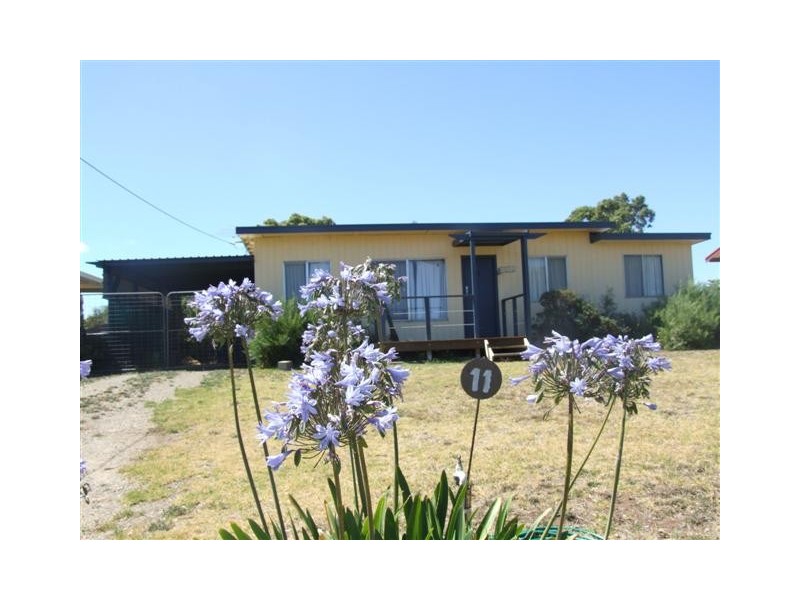 11 Shoreline Drive, Clayton SA 5256