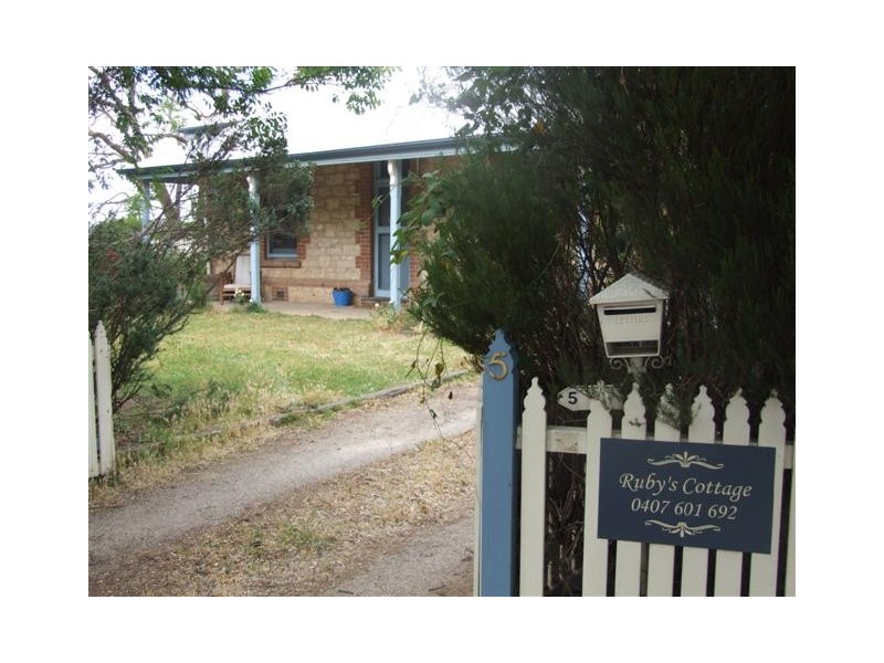 5 Parker Avenue, Strathalbyn SA 5255