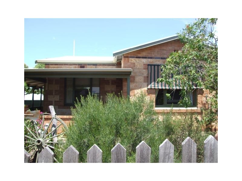 27 Marchant Road, Strathalbyn SA 5255