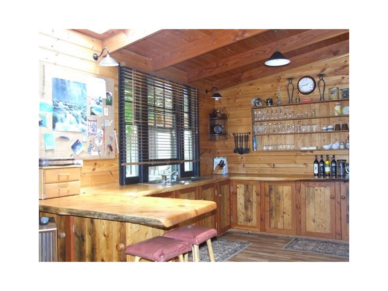 27 Marchant Road, Strathalbyn SA 5255