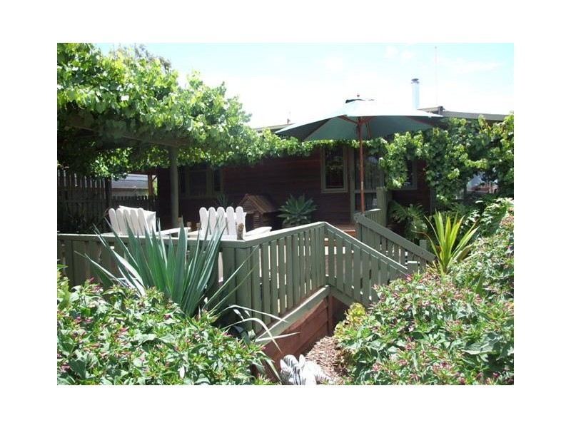 27 Marchant Road, Strathalbyn SA 5255