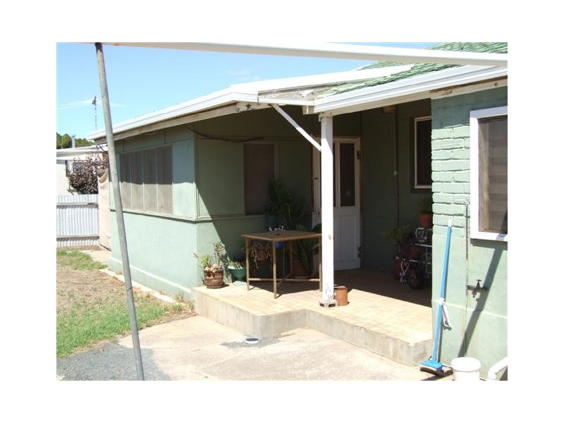 18 Parker Avenue, Strathalbyn SA 5255