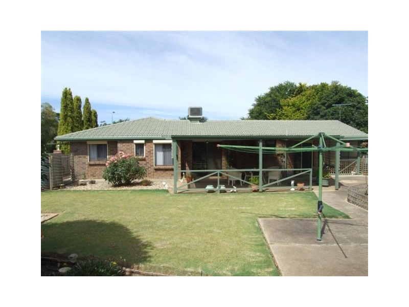 50 Parker Avenue, Strathalbyn SA 5255