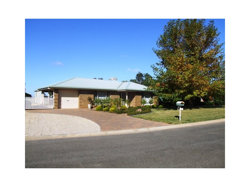 10 Formby Street, Strathalbyn SA 5255