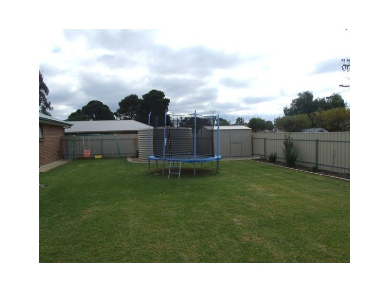 2 Elsie Drive, Strathalbyn SA 5255