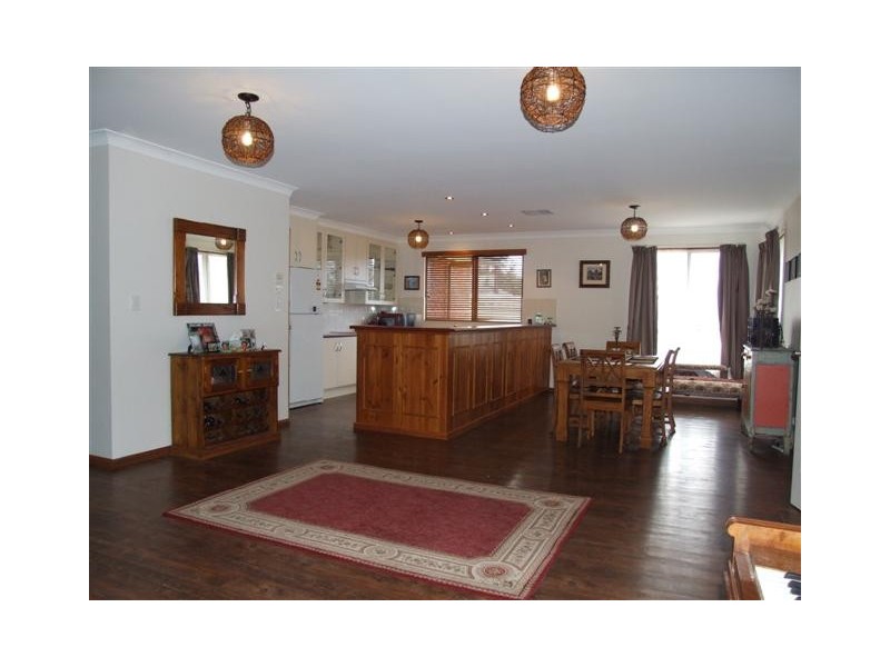2 Elsie Drive, Strathalbyn SA 5255