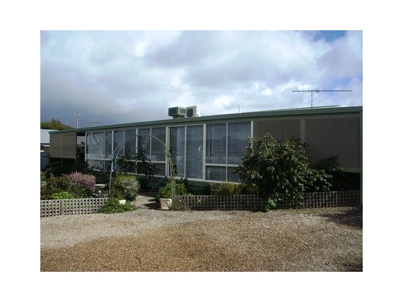12 Weeroona Drive, Milang SA 5256
