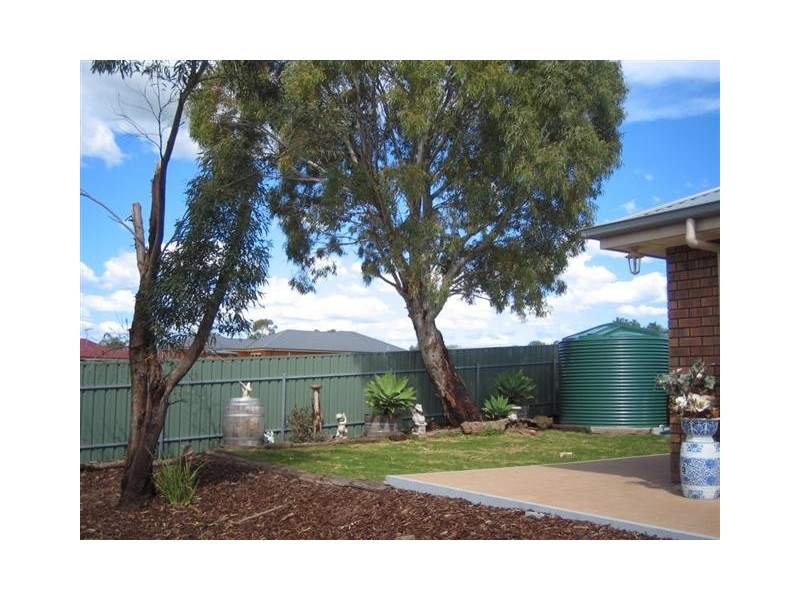 27A Marchant Road, Strathalbyn SA 5255