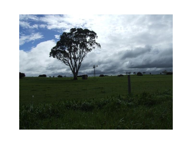 Section 1328 Hassam Road, Woodchester SA 5255