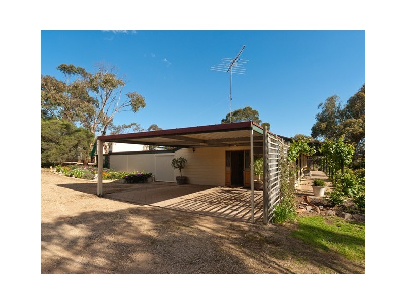 34 Meyers Road, Strathalbyn SA 5255