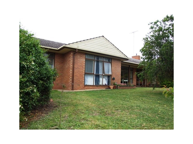 8 Marchant Road, Strathalbyn SA 5255