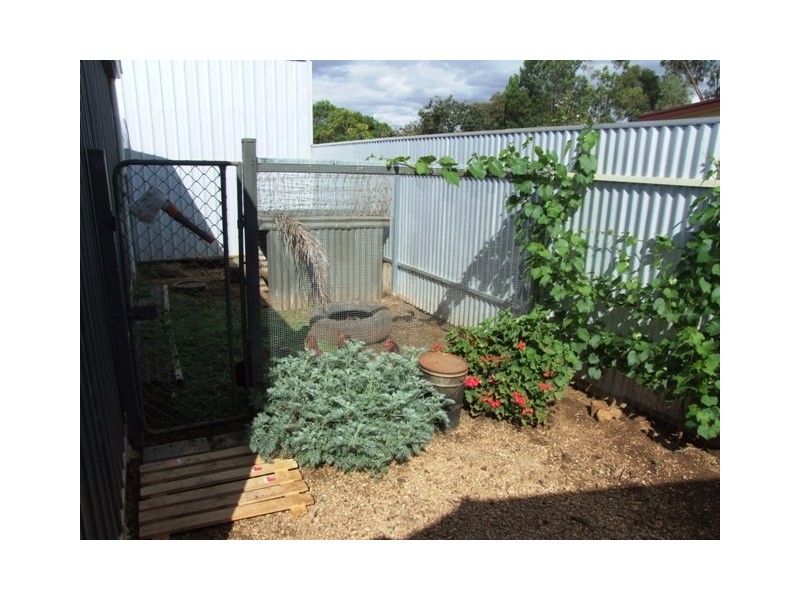 12 Liverpool Drive, Strathalbyn SA 5255