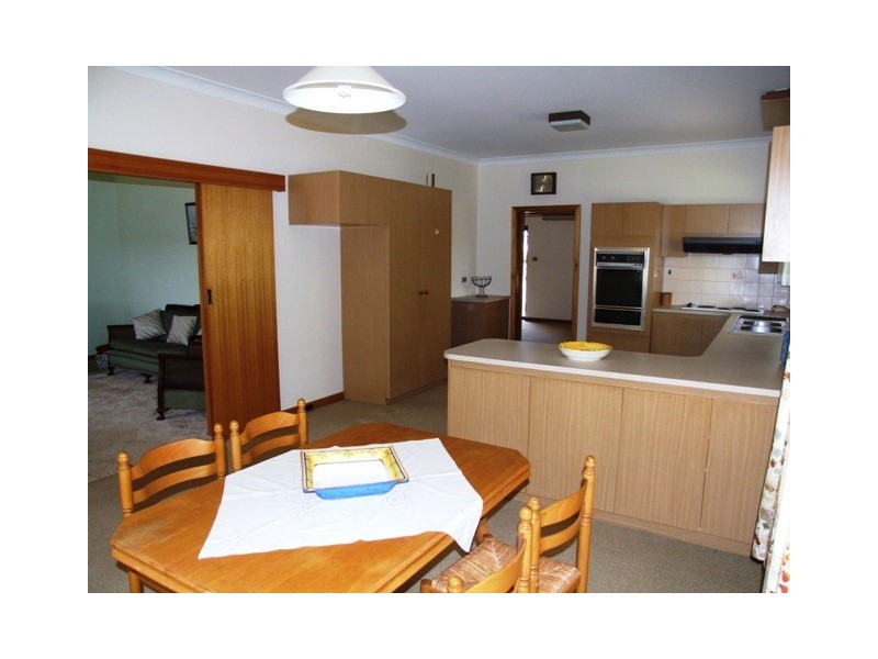 8 Taylors Lane, Strathalbyn SA 5255