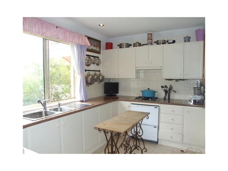 4 Stoddart Street, Strathalbyn SA 5255