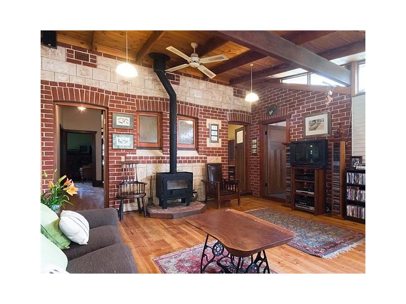 14 East Terrace, Strathalbyn SA 5255