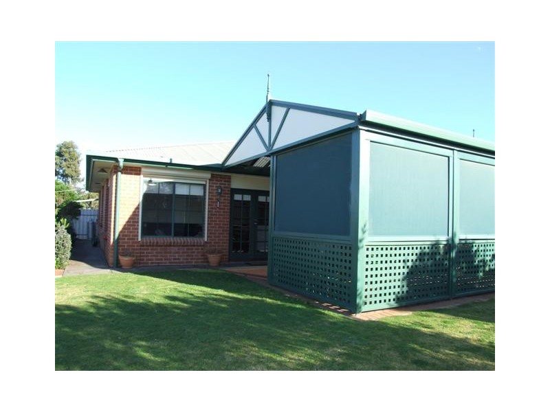 17 Gollan Avenue, Strathalbyn SA 5255