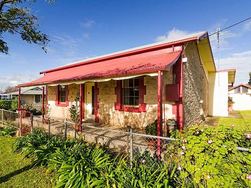 10 Adams Street, Strathalbyn SA 5255