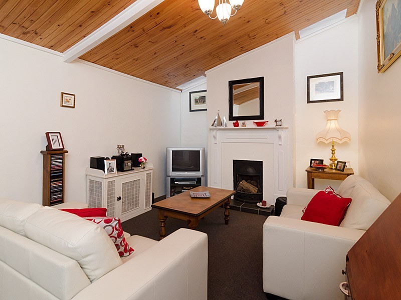 10 Adams Street, Strathalbyn SA 5255