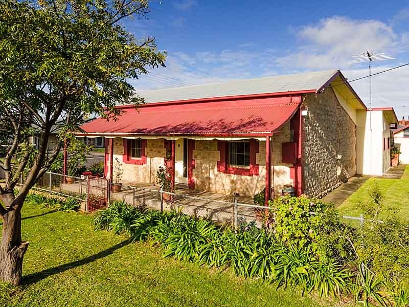10 Adams Street, Strathalbyn SA 5255