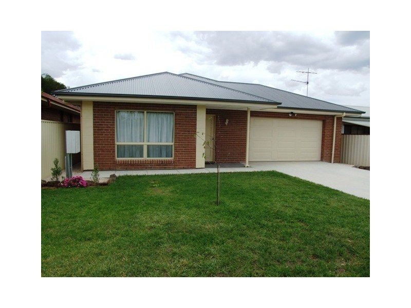 1a George Street, Strathalbyn SA 5255