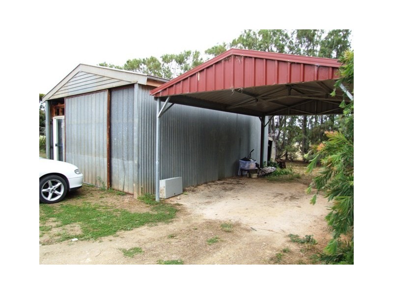 4 Lines Road, Strathalbyn SA 5255