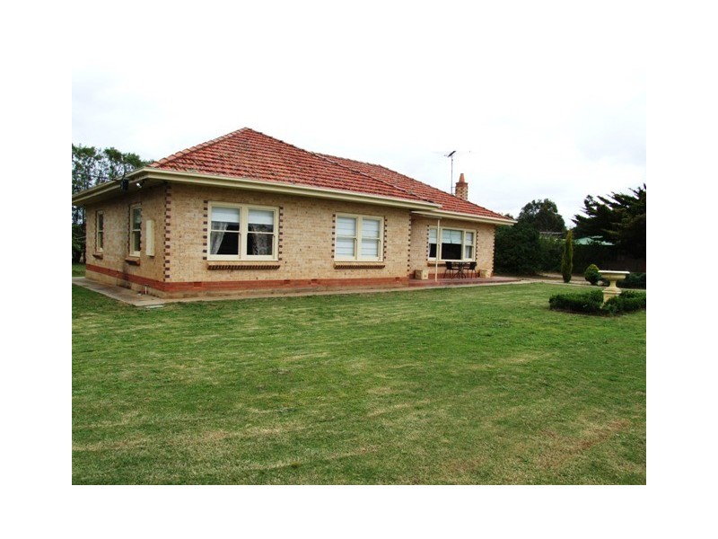 4 Lines Road, Strathalbyn SA 5255