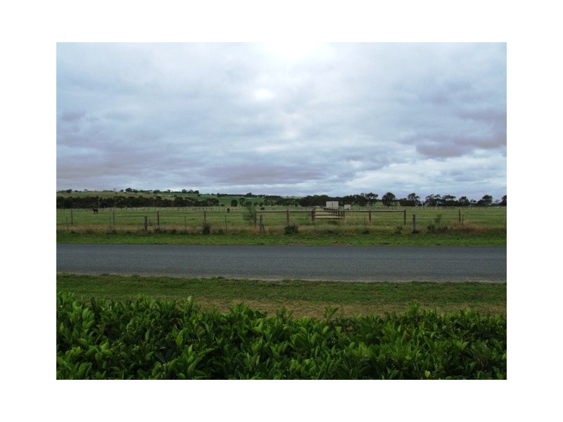 4 Lines Road, Strathalbyn SA 5255
