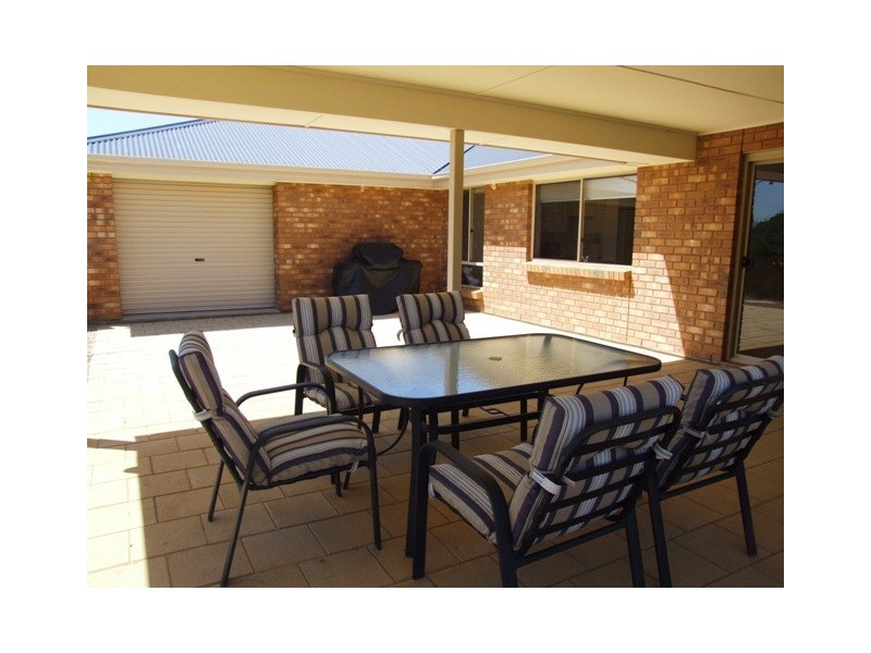 12 St Andrews Drive, Strathalbyn SA 5255