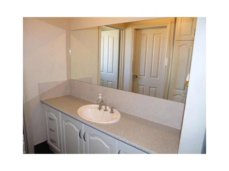 12 St Andrews Drive, Strathalbyn SA 5255