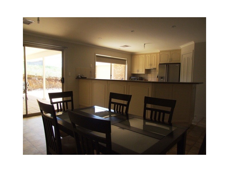 12 St Andrews Drive, Strathalbyn SA 5255