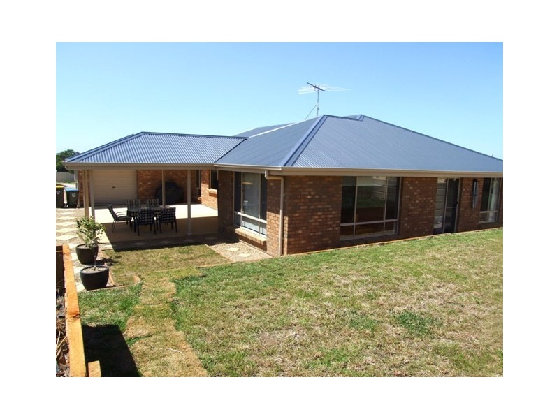 12 St Andrews Drive, Strathalbyn SA 5255