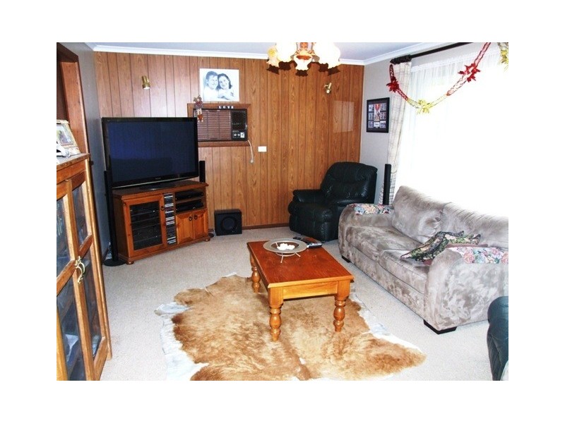 7 Stephens Avenue, Strathalbyn SA 5255