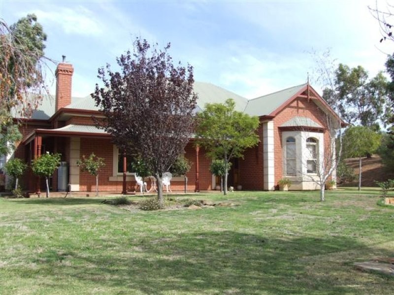 36 Avenue Road, Strathalbyn SA 5255