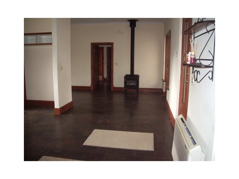 36 Avenue Road, Strathalbyn SA 5255