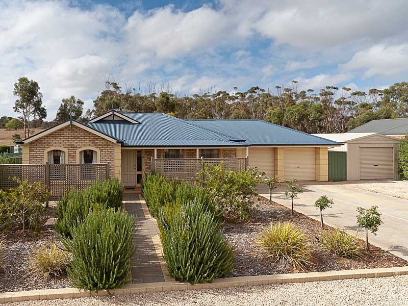 11 Strathmont Drive, Strathalbyn SA 5255