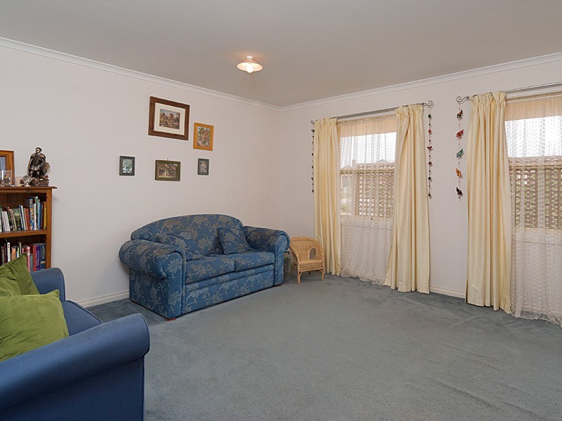 11 Strathmont Drive, Strathalbyn SA 5255