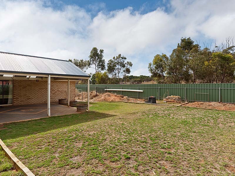 11 Strathmont Drive, Strathalbyn SA 5255