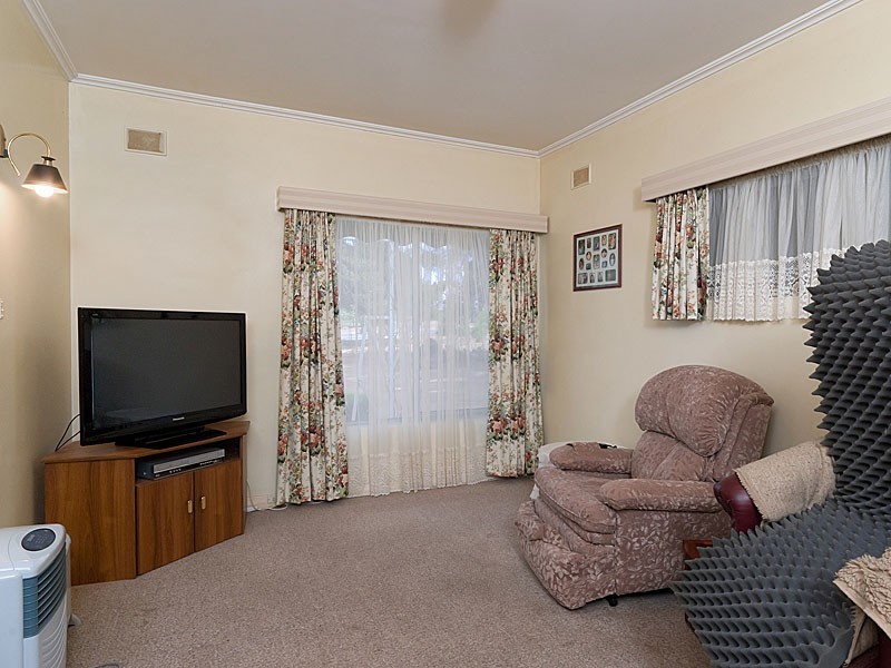 7 Adelaide Road, Strathalbyn SA 5255